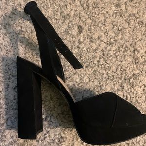 Aldo strappy shoes